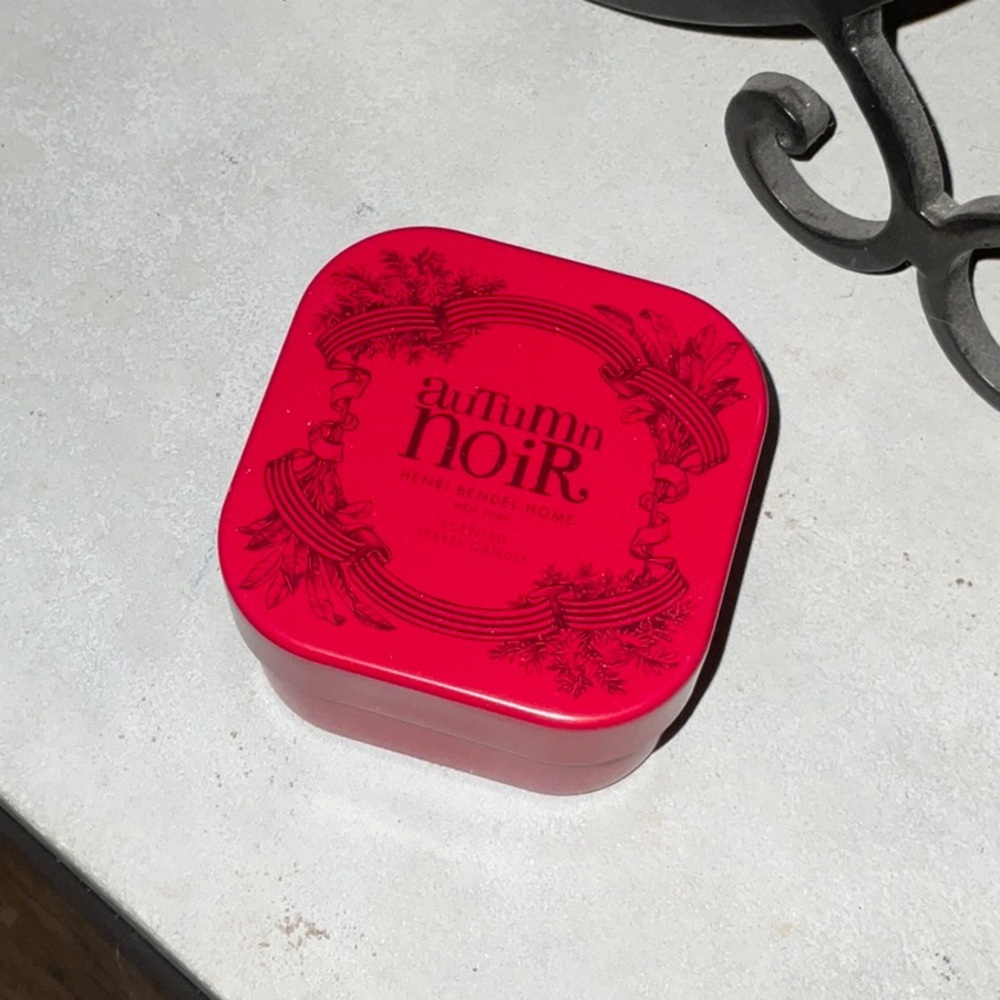 Henri Bendel AUTUMN NOIR Travel Candle in Tin New